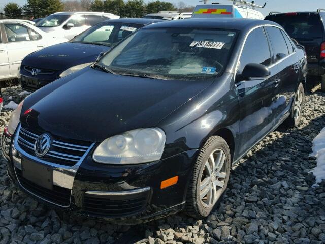 3VWSF71K25M639062 - 2005 VOLKSWAGEN NEW JETTA BLACK photo 2