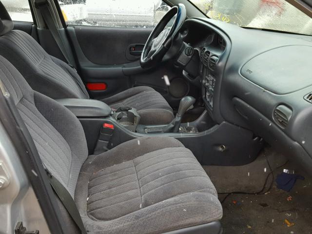 1G2WP52K61F211059 - 2001 PONTIAC GRAND PRIX SILVER photo 5