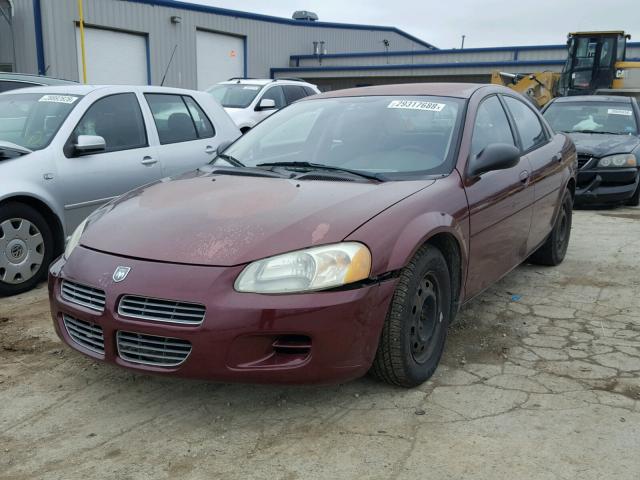 1B3EL36X52N220213 - 2002 DODGE STRATUS SE MAROON photo 2