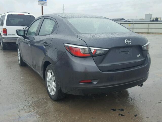 3MYDLBZV5GY144499 - 2016 TOYOTA SCION IA GRAY photo 3