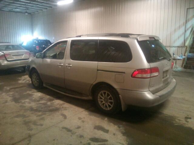 4T3ZF13C42U475151 - 2002 TOYOTA SIENNA LE TAN photo 3