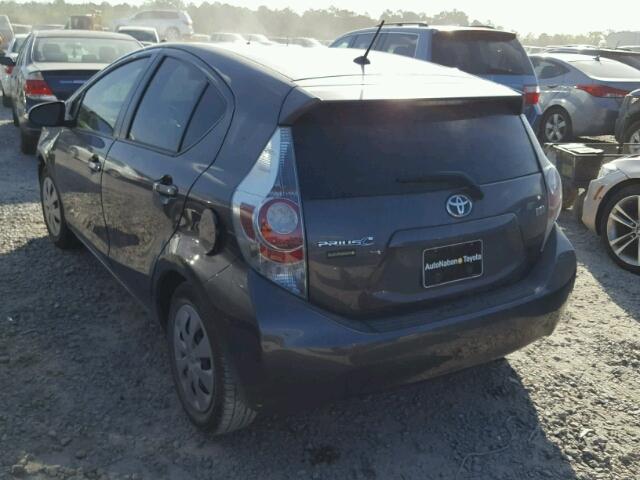 JTDKDTB30E1072422 - 2014 TOYOTA PRIUS C GRAY photo 3