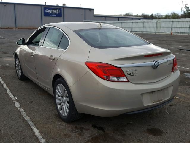 2G4GR5EKXC9183165 - 2012 BUICK REGAL TAN photo 3