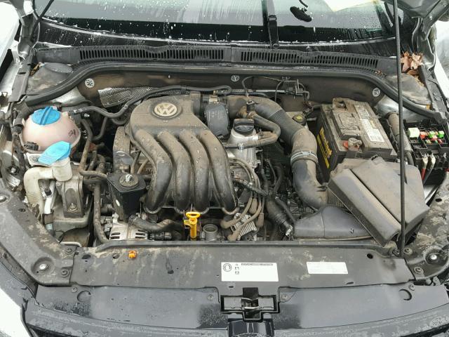 3VW2K7AJ8DM296310 - 2013 VOLKSWAGEN JETTA BASE 银色 照片 7