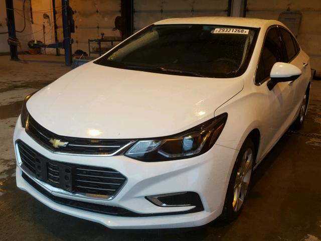 3G1BF5SM6HS566827 - 2017 CHEVROLET CRUZE PREM WHITE photo 2