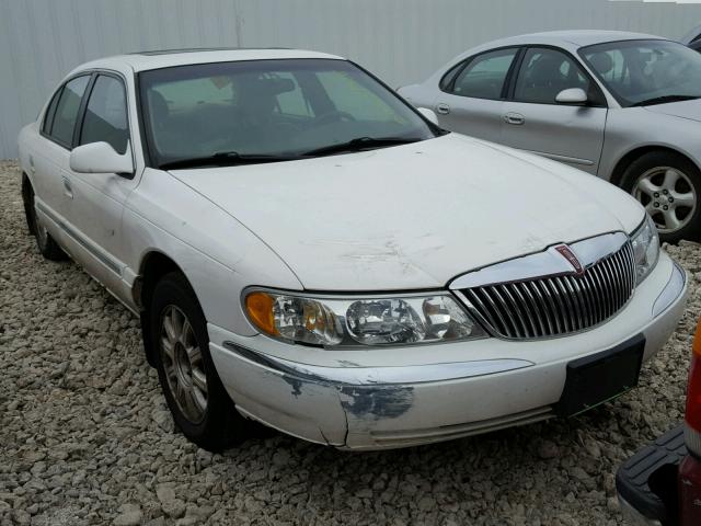 1LNHM97V81Y708007 - 2001 LINCOLN CONTINENTA WHITE photo 1