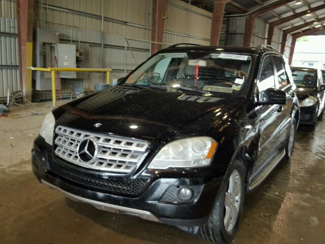 4JGBB5GBXBA638420 - 2011 MERCEDES-BENZ ML 350 BLACK photo 2