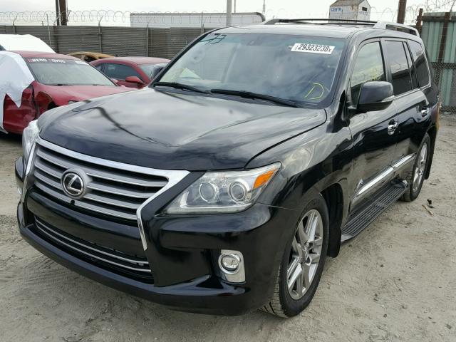 JTJHY7AX1E4159719 - 2014 LEXUS LX 570 BLACK photo 2