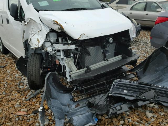 3N63M0YN6JK692077 - 2018 CHEVROLET CITY EXPRE WHITE photo 9