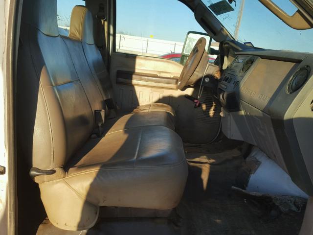 1FTSX21588ED77829 - 2008 FORD F250 SUPER WHITE photo 5