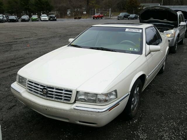 1G6ET1297VU605358 - 1997 CADILLAC ELDORADO T WHITE photo 2