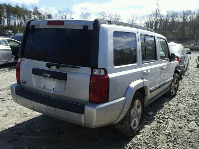 1J8HG48K88C114438 - 2008 JEEP COMMANDER SILVER photo 4