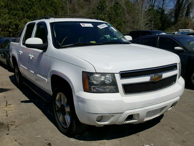 3GNFK123X7G178061 - 2007 CHEVROLET AVALANCHE WHITE photo 1