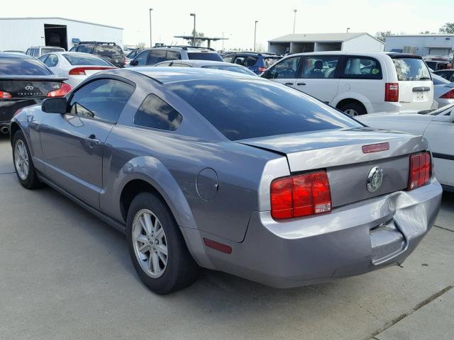 1ZVFT80N265170025 - 2006 FORD MUSTANG GRAY photo 3