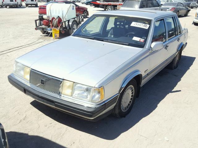 YV1GA8741L0088719 - 1990 VOLVO 760 SILVER photo 2