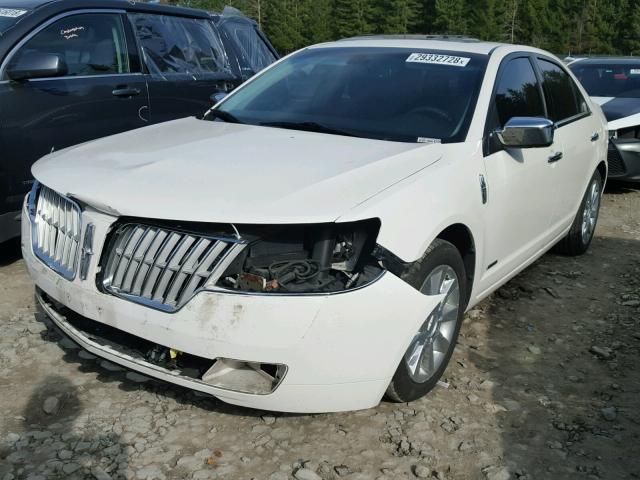 3LNDL2L37CR822675 - 2012 LINCOLN MKZ HYBRID WHITE photo 2