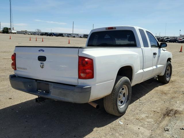 1D7HE22K56S525900 - 2006 DODGE DAKOTA ST WHITE photo 4