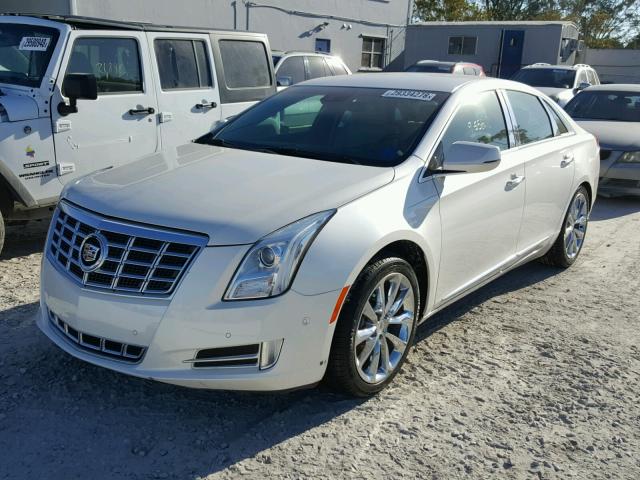 2G61M5S38E9167395 - 2014 CADILLAC XTS LUXURY WHITE photo 2