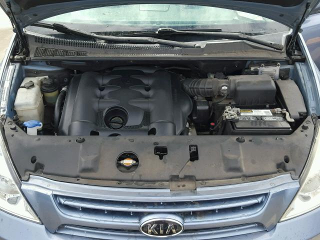 KNDMB233686208244 - 2008 KIA SEDONA EX BLUE photo 7