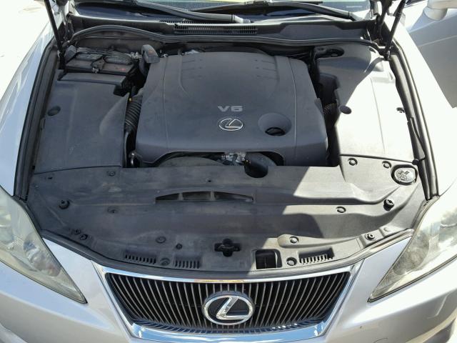 JTHBK262772041794 - 2007 LEXUS IS 250 SILVER photo 7