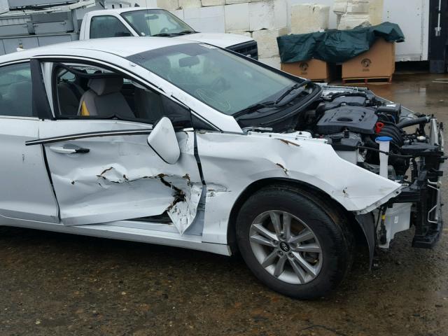 5NPE24AF2FH226501 - 2015 HYUNDAI SONATA SE WHITE photo 9