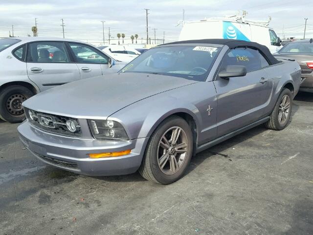 1ZVHT84N775215237 - 2007 FORD MUSTANG GRAY photo 2