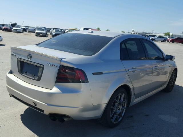 19UUA765X7A011488 - 2007 ACURA TL TYPE S SILVER photo 4