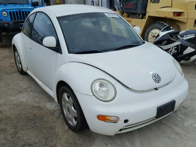 3VWBB61C6WM030511 - 1998 VOLKSWAGEN NEW BEETLE WHITE photo 1