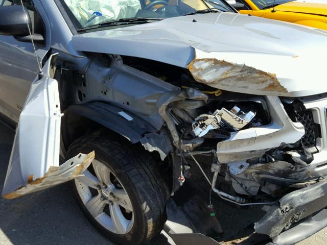 1C4NJDBB1ED535749 - 2014 JEEP COMPASS SP SILVER photo 9