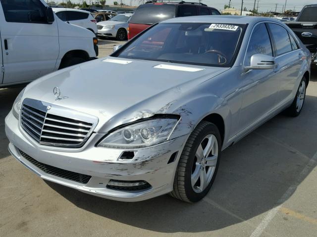 WDDNG7BB1AA358198 - 2010 MERCEDES-BENZ S 550 SILVER photo 2