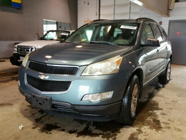 1GNER13DX9S173890 - 2009 CHEVROLET TRAVERSE L GRAY photo 2