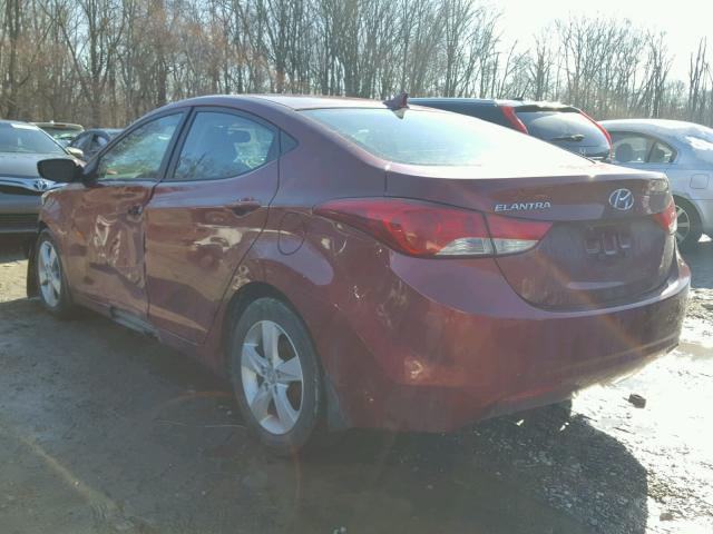 5NPDH4AEXDH400278 - 2013 HYUNDAI ELANTRA GL RED photo 3