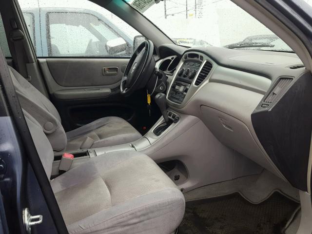 JTEDP21A240018971 - 2004 TOYOTA HIGHLANDER BLUE photo 5