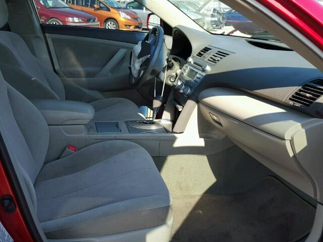 4T1BF3EK7BU689397 - 2011 TOYOTA CAMRY BASE RED photo 5