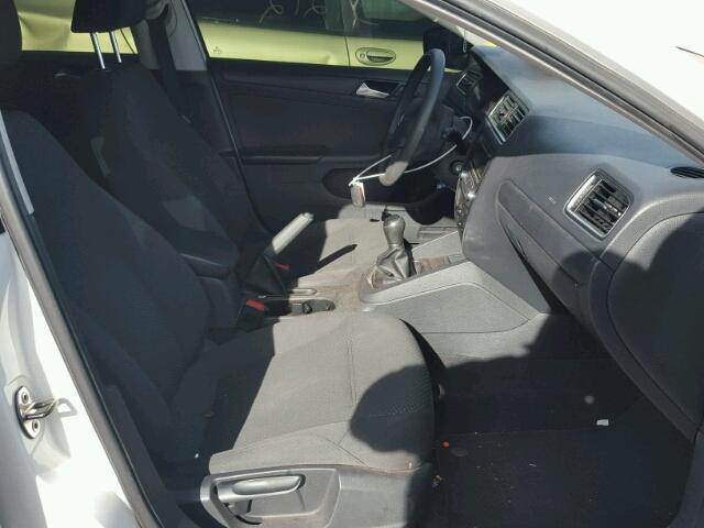 3VW1K7AJ1DM285225 - 2013 VOLKSWAGEN JETTA BASE 白色 照片 5