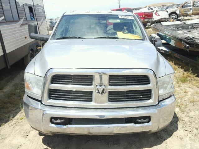 3C63DPBL8CG138118 - 2012 DODGE RAM 3500 S SILVER photo 9