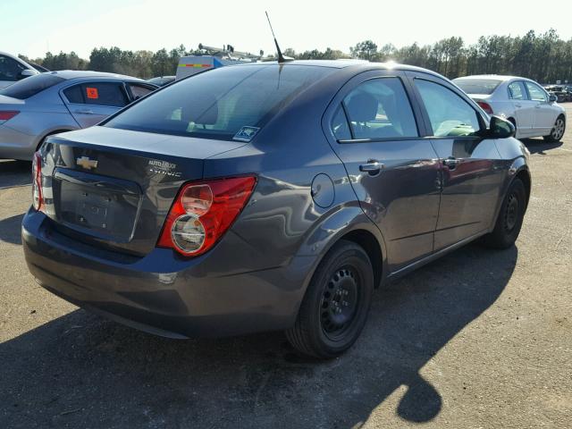 1G1JA5SH6D4232871 - 2013 CHEVROLET SONIC LS 灰色 照片 4