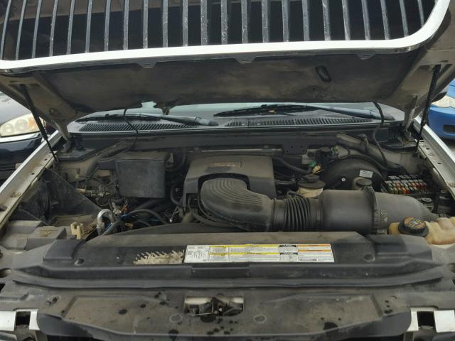5LMRU27L5WLJ29584 - 1998 LINCOLN NAVIGATOR ვერცხლისფერი ფოტო 7