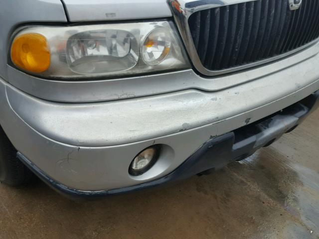 5LMRU27L5WLJ29584 - 1998 LINCOLN NAVIGATOR ვერცხლისფერი ფოტო 9