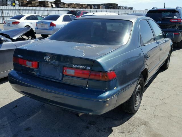 4T1BG22K5VU803803 - 1997 TOYOTA CAMRY CE GREEN photo 4