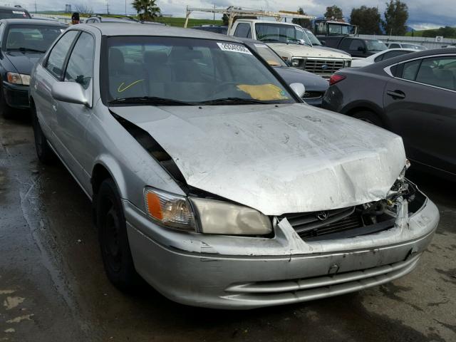 JT2BG22K0Y0513087 - 2000 TOYOTA CAMRY CE SILVER photo 1