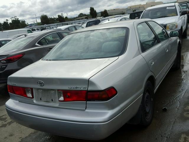 JT2BG22K0Y0513087 - 2000 TOYOTA CAMRY CE SILVER photo 4