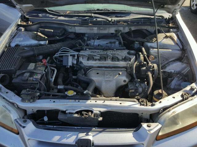 1HGCF8641WA224354 - 1998 HONDA ACCORD DX SILVER photo 7