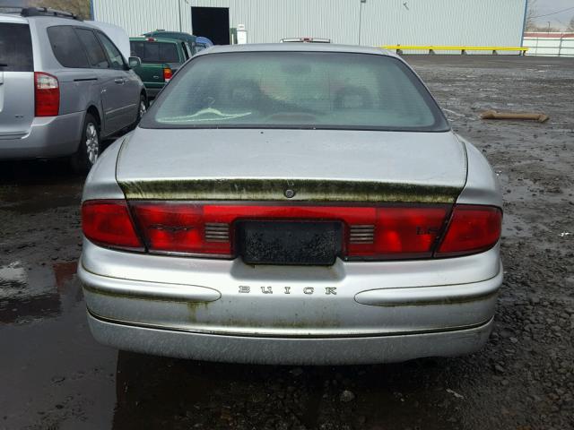 2G4WB55K421246452 - 2002 BUICK REGAL LS 银色 照片 9