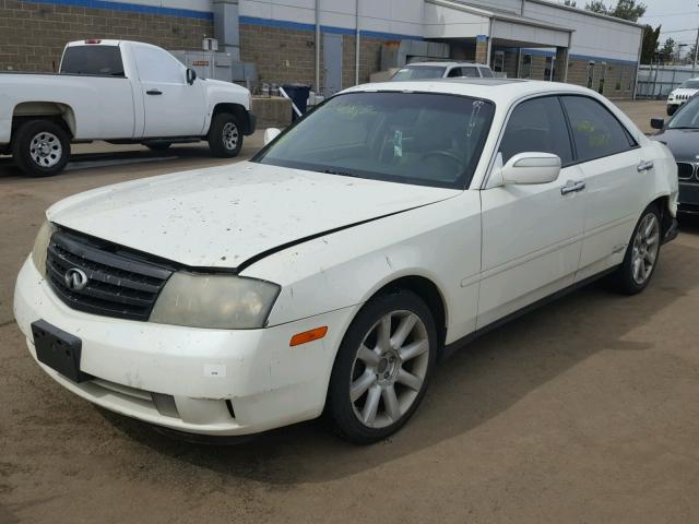 JNKAY41E93M001075 - 2003 INFINITI M45 WHITE photo 2