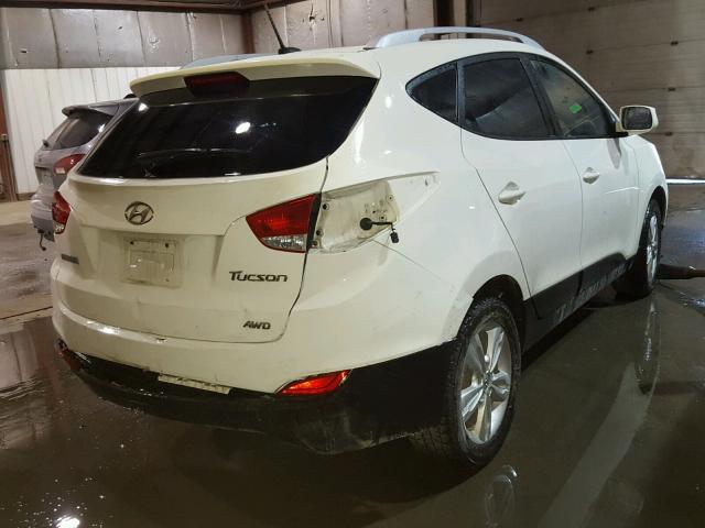 KM8JUCAC8BU270149 - 2011 HYUNDAI TUCSON GLS WHITE photo 4