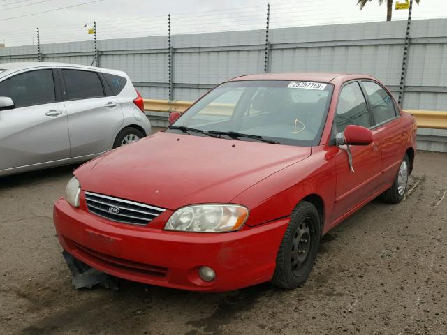 KNAFB121125128850 - 2002 KIA SPECTRA BA RED photo 2