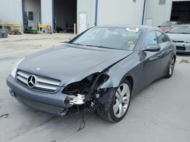 WDDDJ7CB8AA162383 - 2010 MERCEDES-BENZ CLS 550 GRAY photo 2