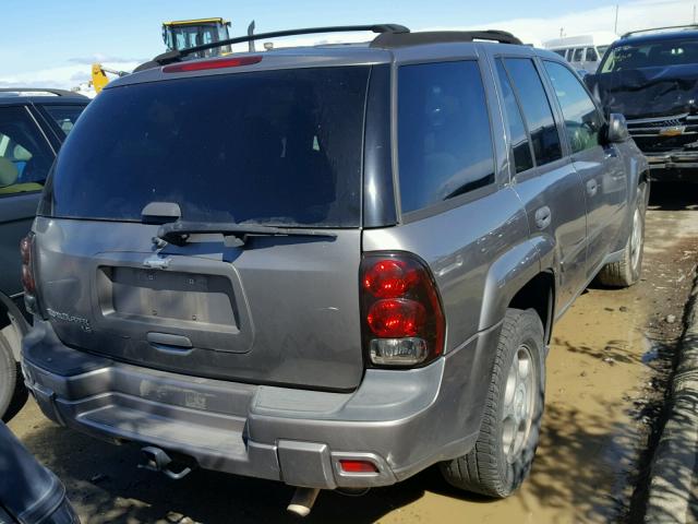 1GNDS13S682215985 - 2008 CHEVROLET TRAILBLAZE GRAY photo 4