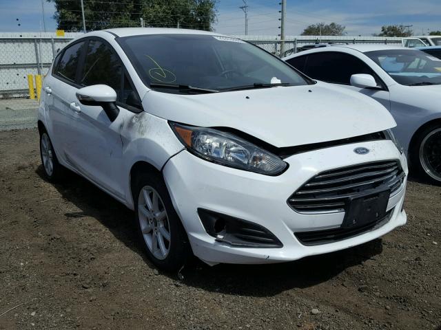 3FADP4EJ7GM120123 - 2016 FORD FIESTA SE WHITE photo 1